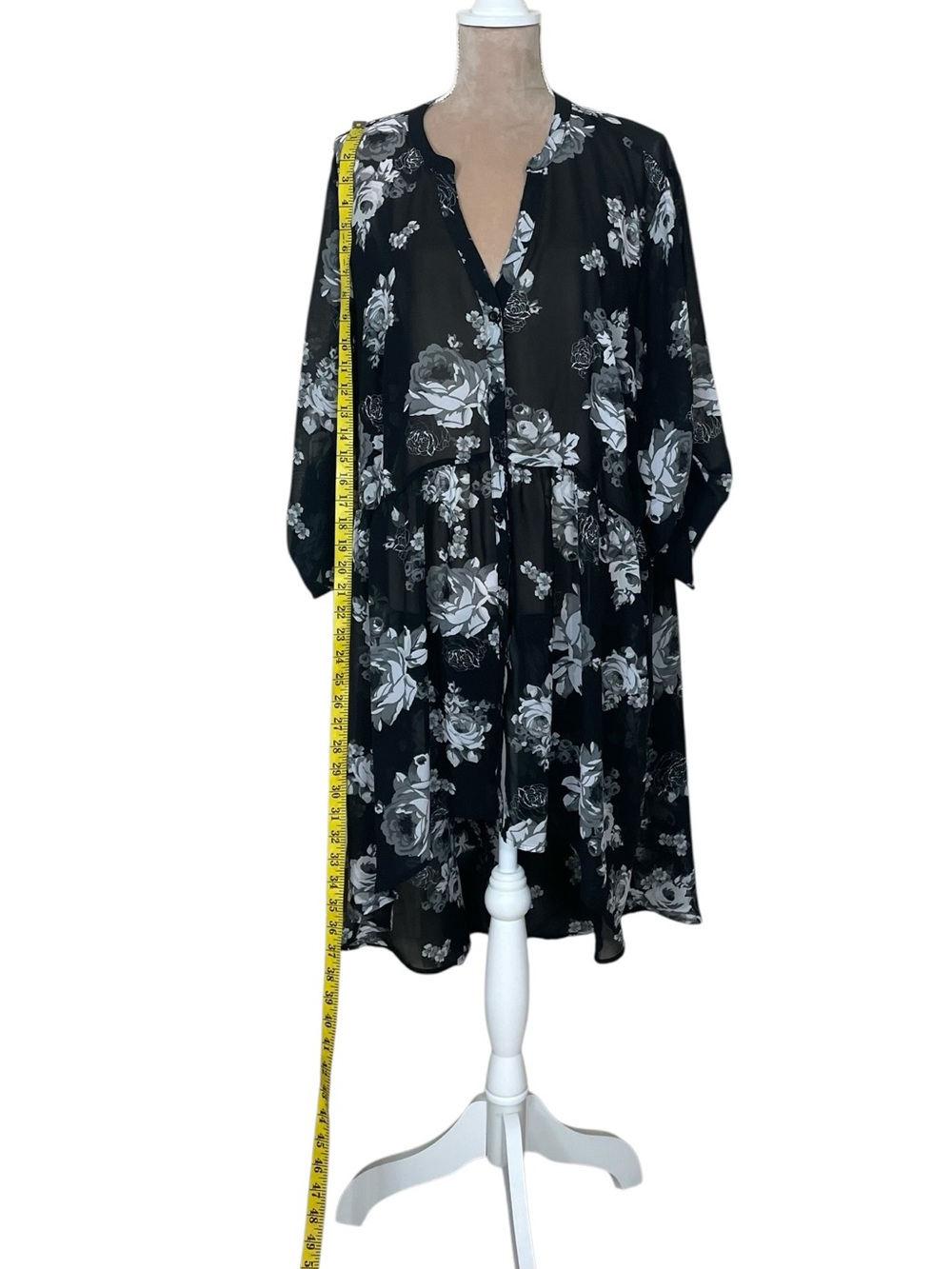 torrid Black and White Floral Chiffon Sheer High Low Coverup Tunic Duster - Picture 5 of 9
